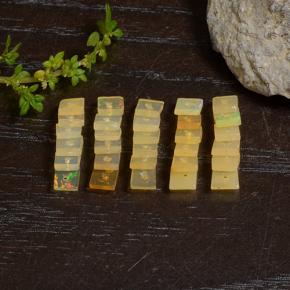 2.84克拉天然蛋白石，正方形，半透明