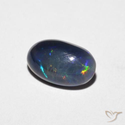 0.72克拉天然蛋白石，椭圆形，不透明