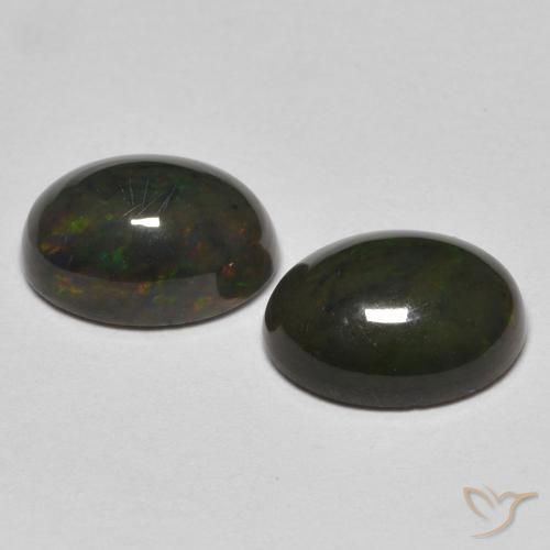 1.75克拉天然蛋白石，椭圆形，不透明