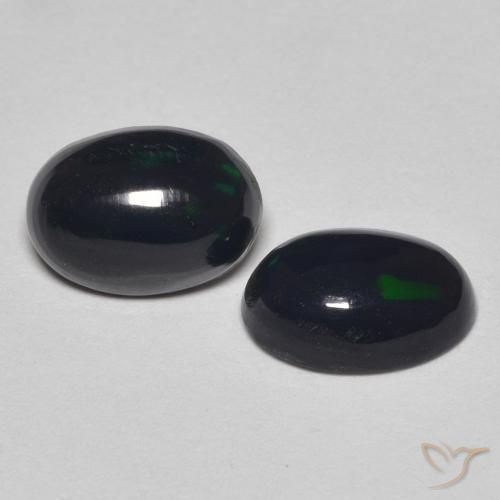 0.93克拉天然蛋白石，椭圆形，不透明