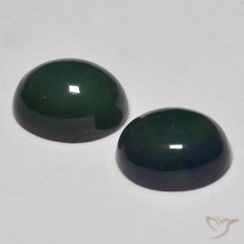 1.94克拉天然蛋白石，椭圆形，不透明