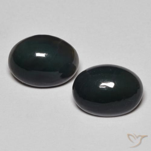 1.28克拉天然蛋白石，椭圆形，不透明