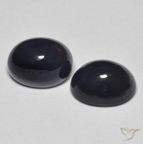 1.85克拉天然蛋白石，椭圆形，不透明
