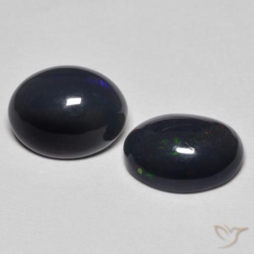1.68克拉天然蛋白石，椭圆形，不透明