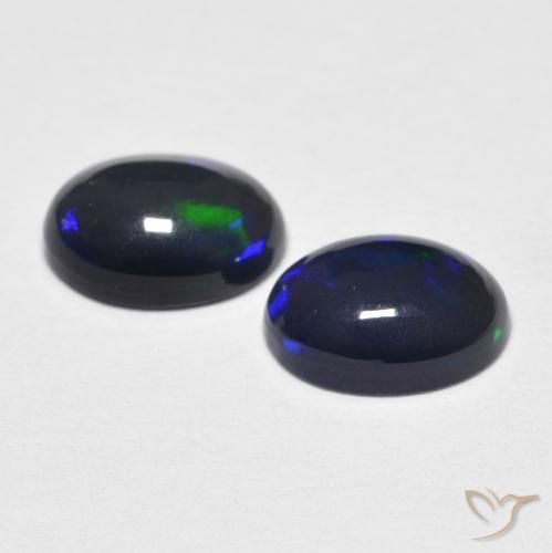0.97克拉天然蛋白石，椭圆形，不透明