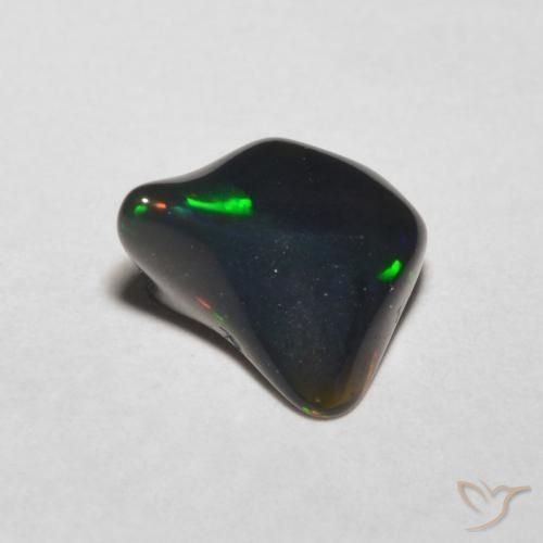 0.87克拉天然蛋白石，花式切割，半透明