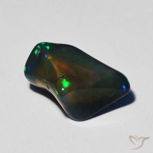2.35克拉天然蛋白石，花式切割，半透明
