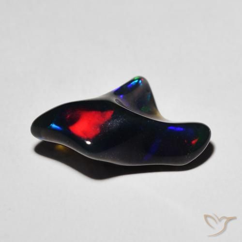 2.73克拉天然蛋白石，异形，半透明