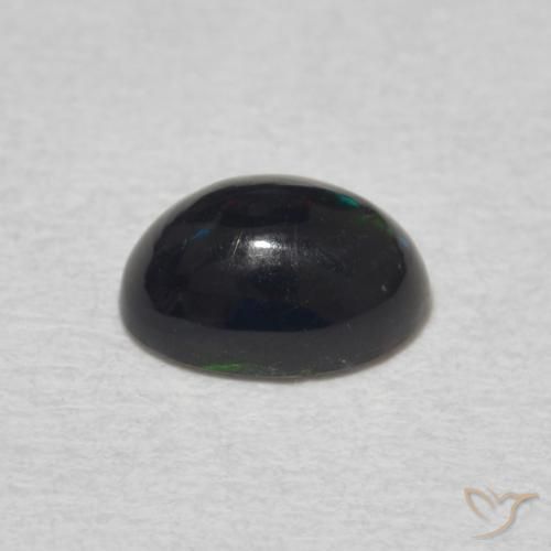 0.48克拉天然蛋白石，椭圆形，不透明