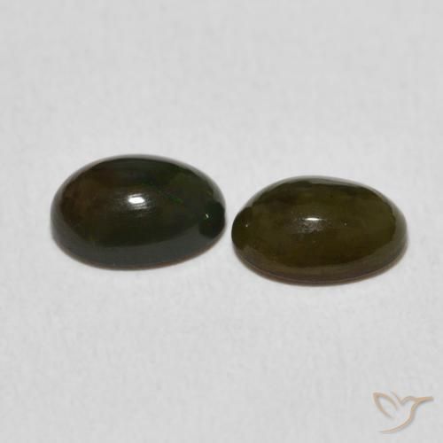 0.94克拉天然蛋白石，椭圆形，不透明