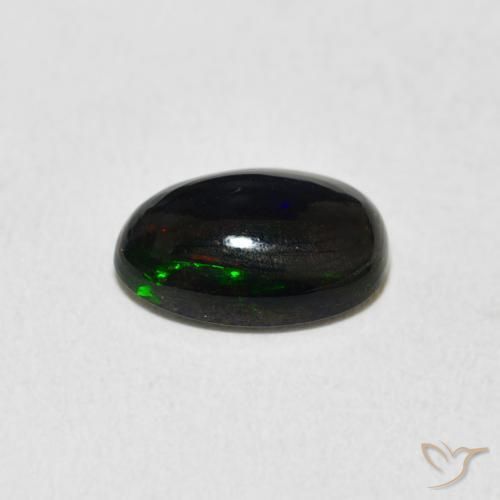 1.24克拉天然蛋白石，椭圆形，不透明