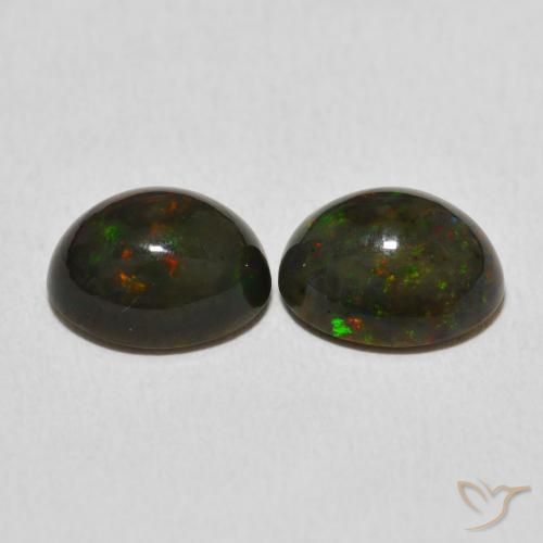 2.95克拉天然蛋白石，椭圆形，不透明