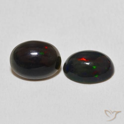 1.97克拉天然蛋白石，椭圆形，不透明