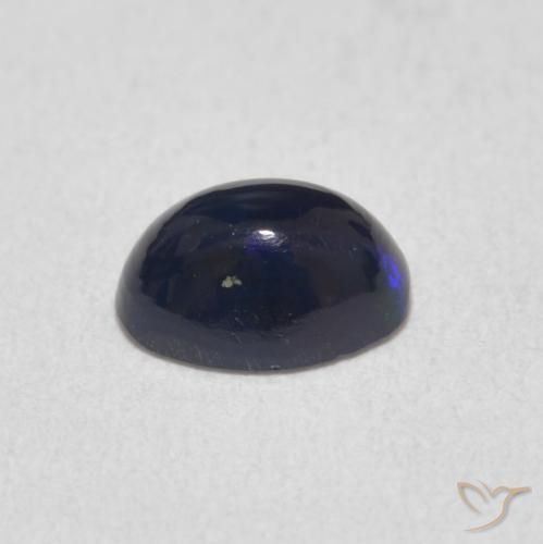 0.57克拉天然蛋白石，椭圆形，不透明