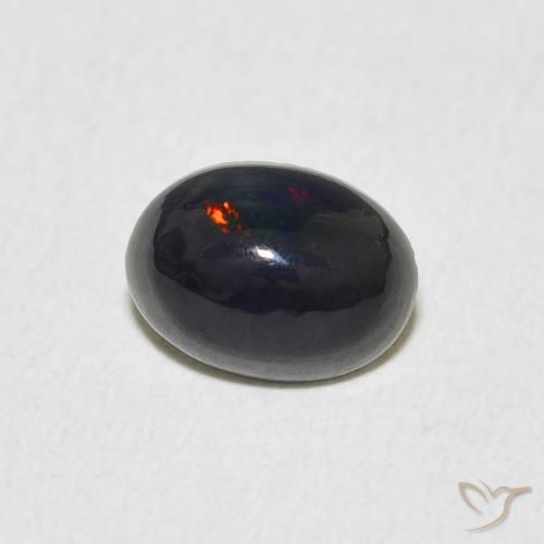 0.70克拉天然蛋白石，椭圆形，不透明