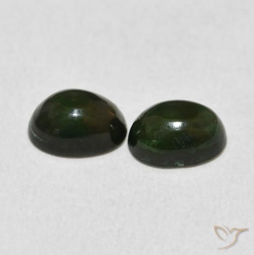 1.13克拉天然蛋白石，椭圆形，不透明