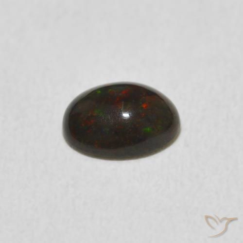 0.46克拉天然蛋白石，椭圆形，不透明