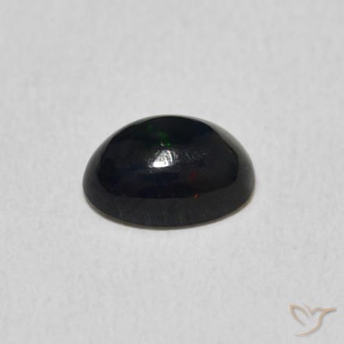 0.48克拉天然蛋白石，椭圆形，不透明
