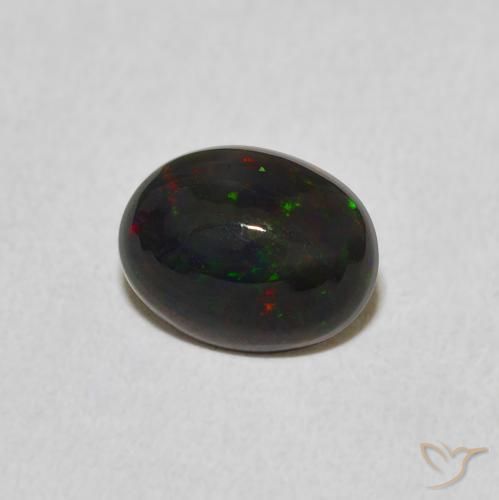 0.95克拉天然蛋白石，椭圆形，不透明