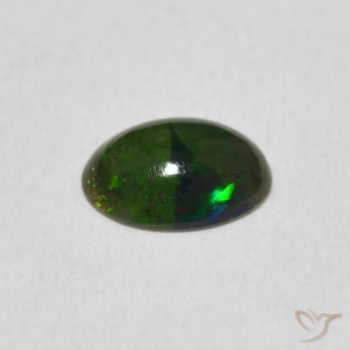 0.58克拉天然蛋白石，椭圆形，不透明