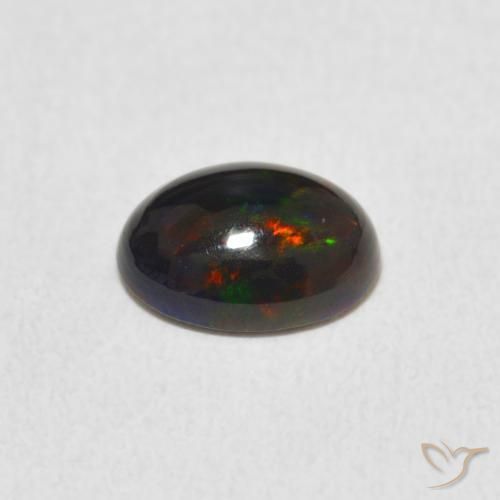 0.77克拉天然蛋白石，椭圆形，不透明