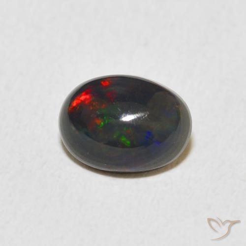 0.85克拉天然蛋白石，椭圆形，不透明