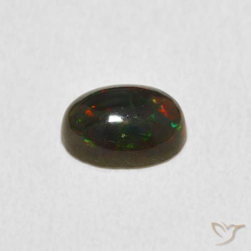 0.60克拉天然蛋白石，椭圆形，不透明