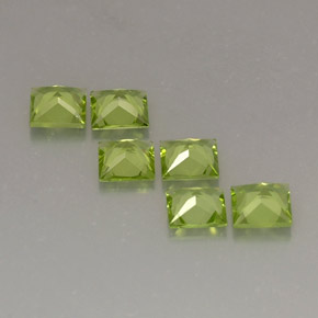天然绿色橄榄石，方形，5.1×5毫米，VS