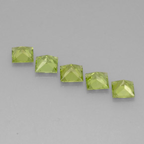 天然绿色橄榄石，方形，5.1×5.1毫米，VVS-VS