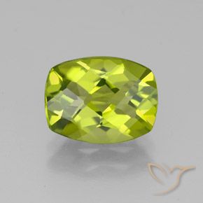2.50ct 天然 黄绿色 橄榄石, 软垫, VS