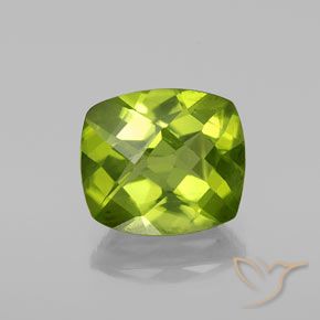 2.50ct 天然 充满活力的绿色 橄榄石, 软垫, VS-SI