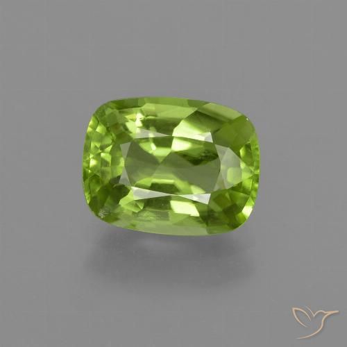2.11ct 天然 充满活力的绿色 橄榄石, 软垫, VS