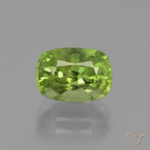 2.40ct 天然 中绿色 橄榄石, 软垫, VS