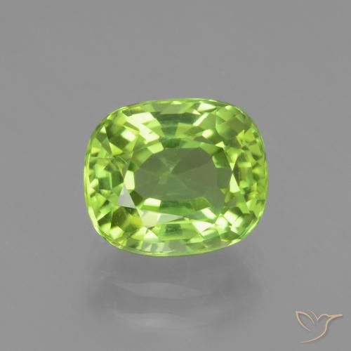 2.26ct 天然 充满活力的绿色 橄榄石, 软垫, VS