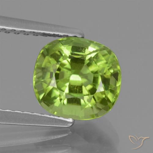 2.26ct 天然 中绿色 橄榄石, 软垫, VS