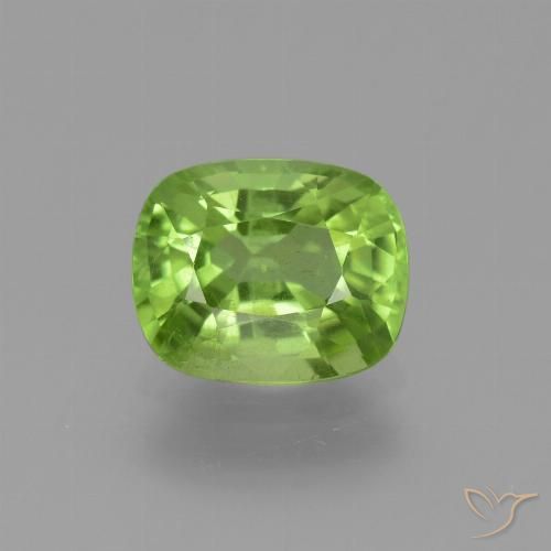 2.33ct 天然 中绿色 橄榄石, 软垫, VS
