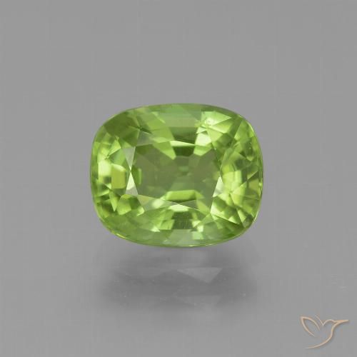 2.30ct 天然 充满活力的绿色 橄榄石, 软垫, VS