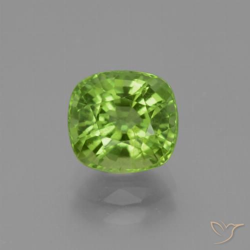 2.40ct 天然 中绿色 橄榄石, 软垫, VS