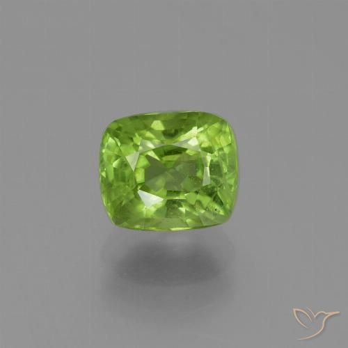 2.33ct 天然 充满活力的绿色 橄榄石, 软垫, VS-SI