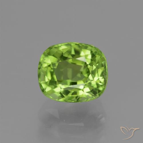 2.30ct 天然 充满活力的绿色 橄榄石, 软垫, VVS-VS