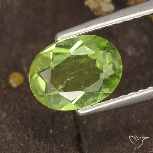 1.16ct 天然 中绿色 橄榄石, 椭圆形, VS