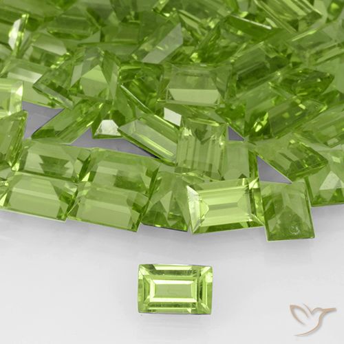 0.61ct 天然 中绿色 橄榄石, 狭长方形, VVS-VS