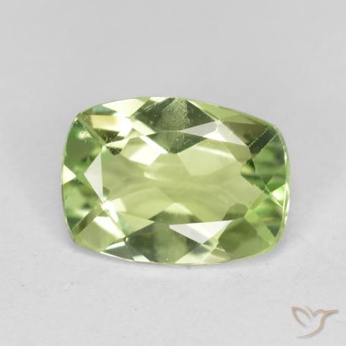 1.10ct 天然 暖绿 橄榄石, 软垫, VS
