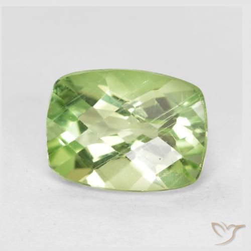 1.39ct 天然 暖绿 橄榄石, 软垫, VS