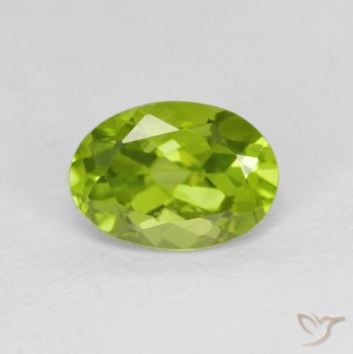 1.53ct 天然 中绿色 橄榄石, 椭圆形, VS