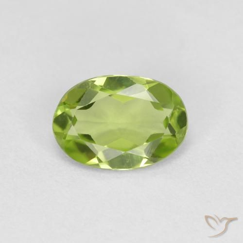 0.75ct 天然 充满活力的绿色 橄榄石, 椭圆形, VS