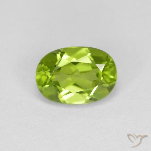 1.01ct 天然 充满活力的绿色 橄榄石, 椭圆形, VS