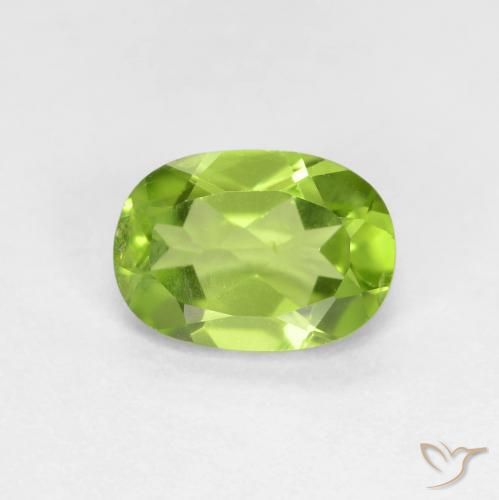 0.89ct 天然 充满活力的绿色 橄榄石, 椭圆形, VS