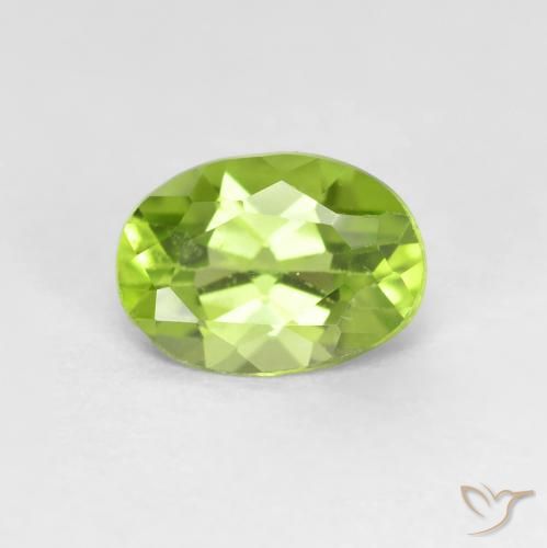 0.82ct 天然 中绿色 橄榄石, 椭圆形, VS