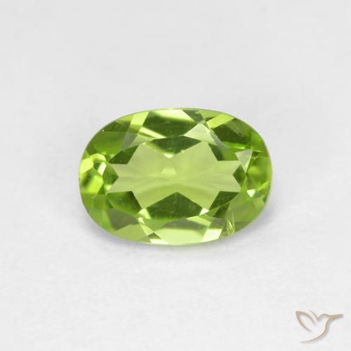 0.85ct 天然 中绿色 橄榄石, 椭圆形, VS